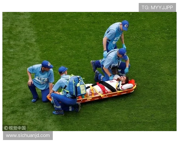 阿苏埃因伤退场被担架抬走米内罗时隔四个月重返赛场